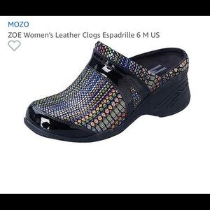 Mozo Women’s Leather Clog Espadrille